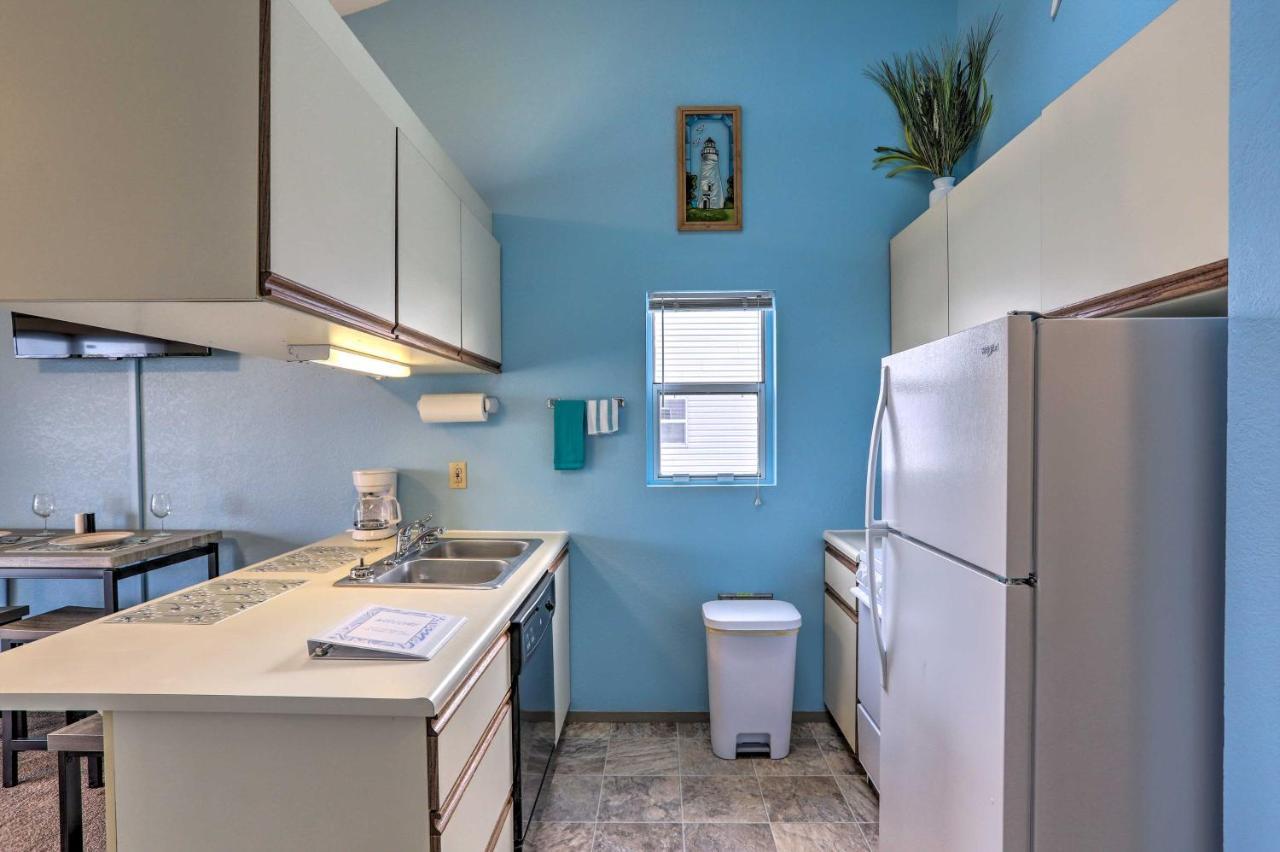 Condo With Balcony, Dock And Access To Lake Erie Sand Beach Extérieur photo