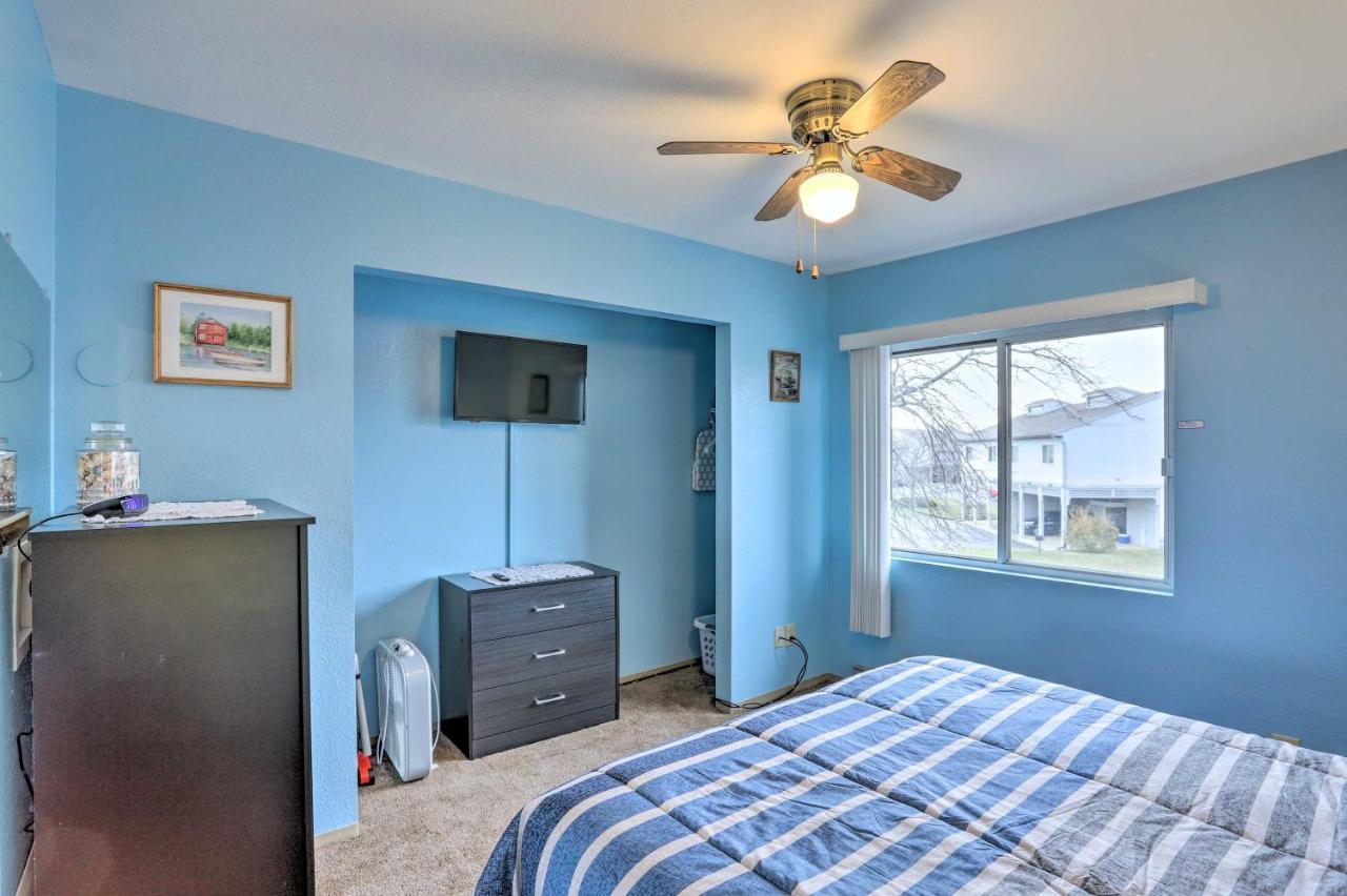 Condo With Balcony, Dock And Access To Lake Erie Sand Beach Extérieur photo